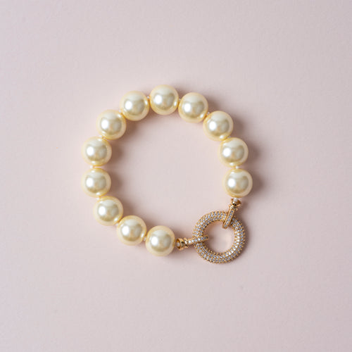 The Imperial Lock Pearl Bracelet : Available In 2 Colors