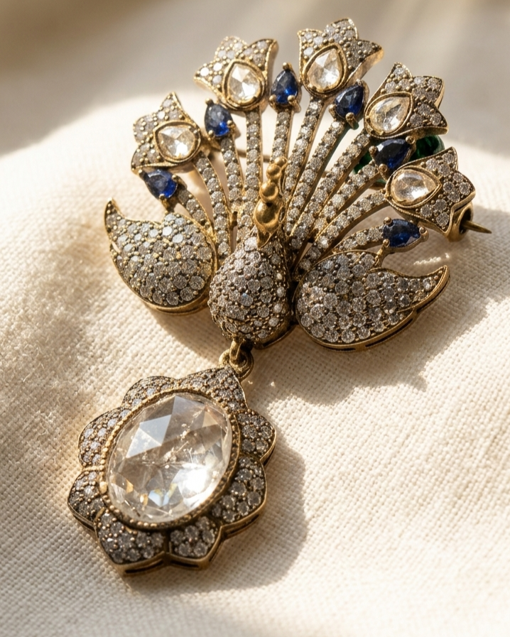 The Mayur Pankh Polki Heritage Brooch : 2 colors